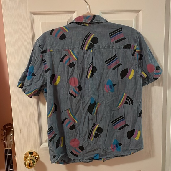 Target Shortsleeve Button-Up Shirt - Picture 3 of 4